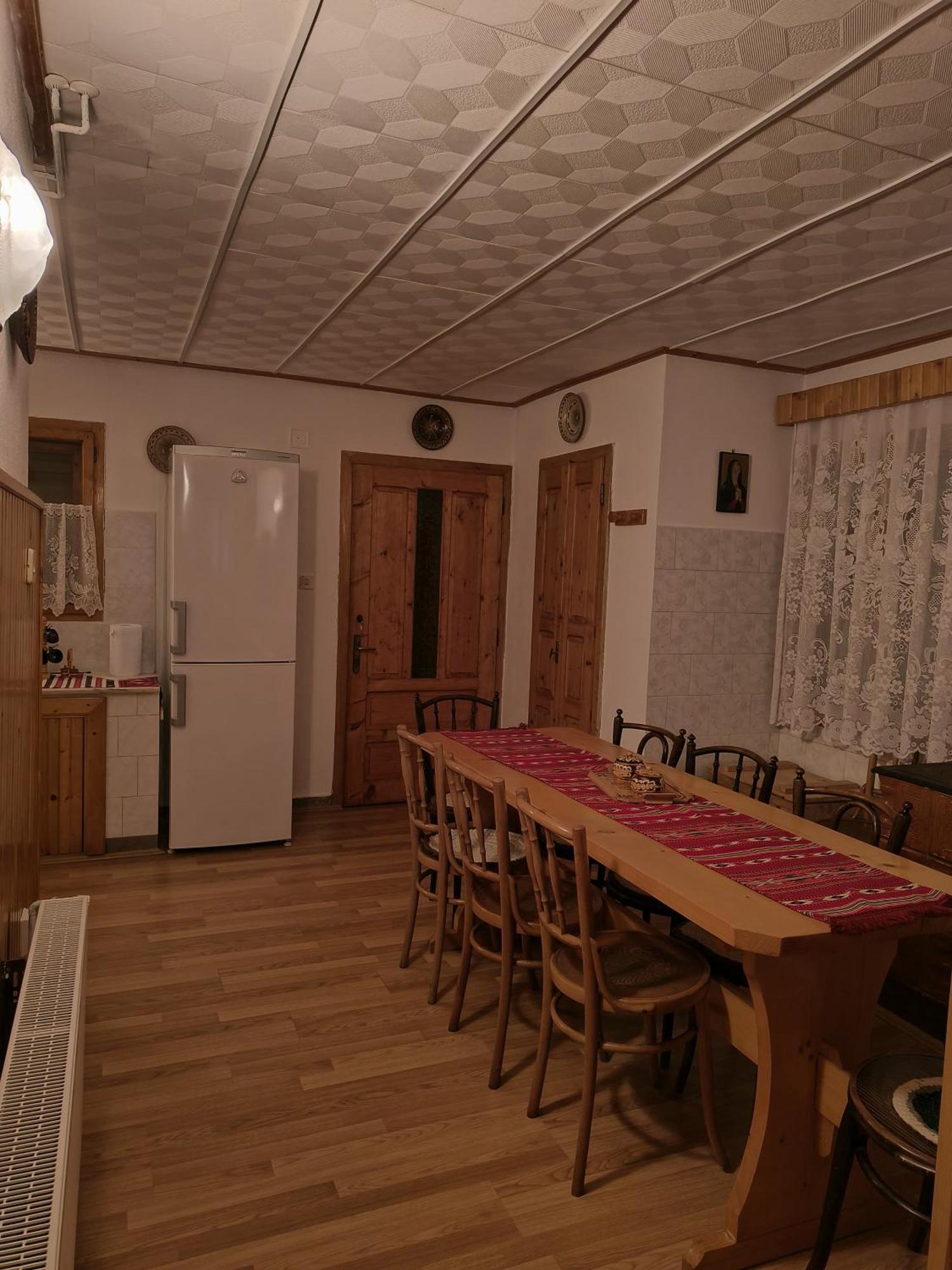 Casa Dintre Meri Пояна Марулуй Екстериор снимка