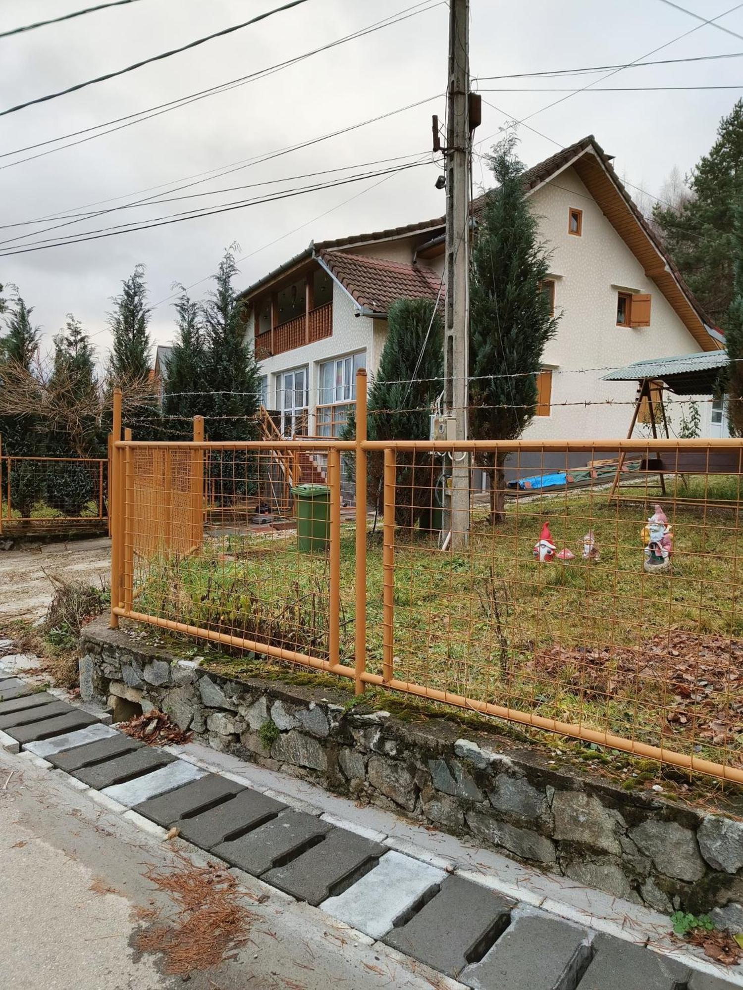 Casa Dintre Meri Пояна Марулуй Екстериор снимка