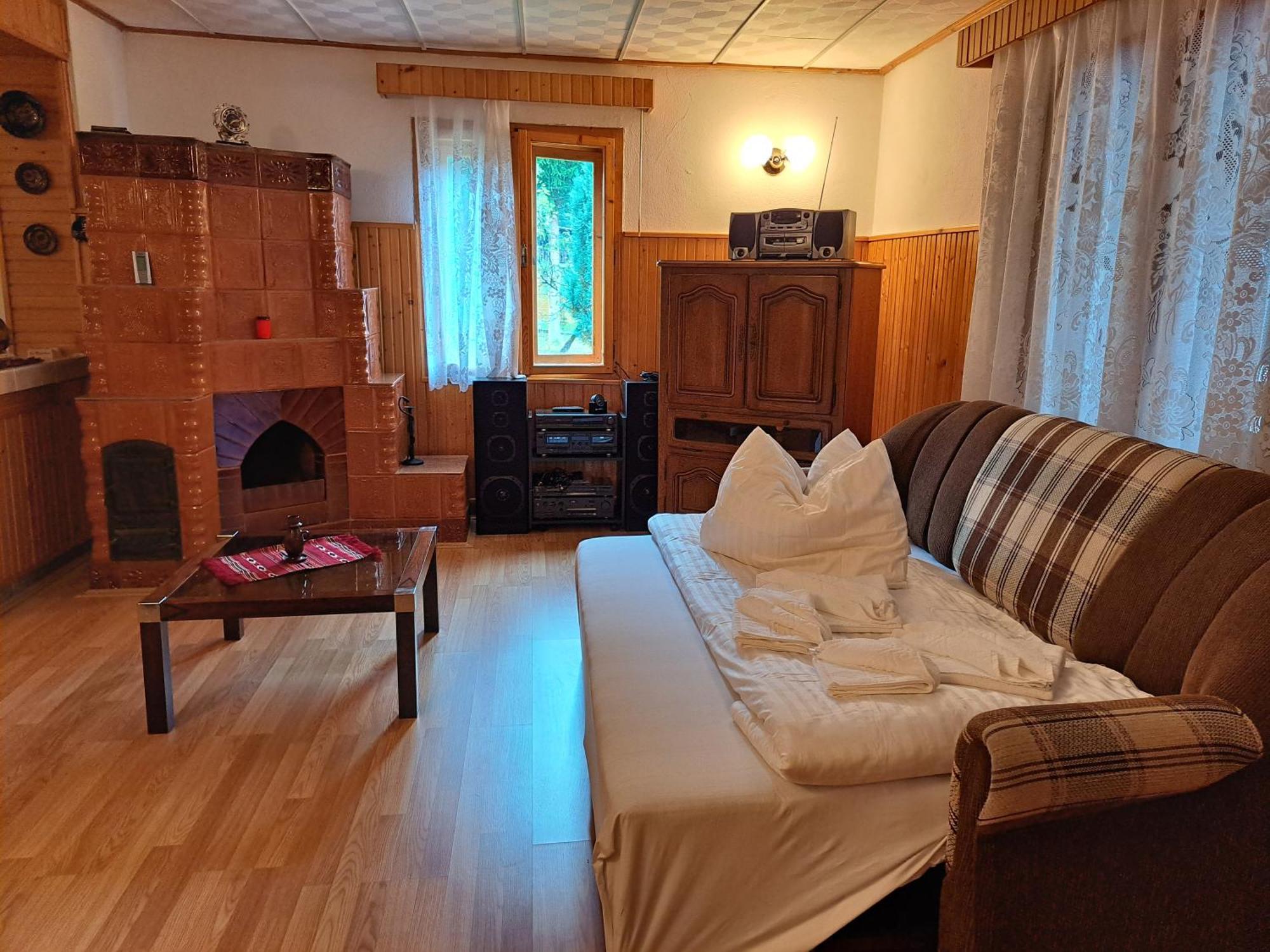 Casa Dintre Meri Пояна Марулуй Екстериор снимка