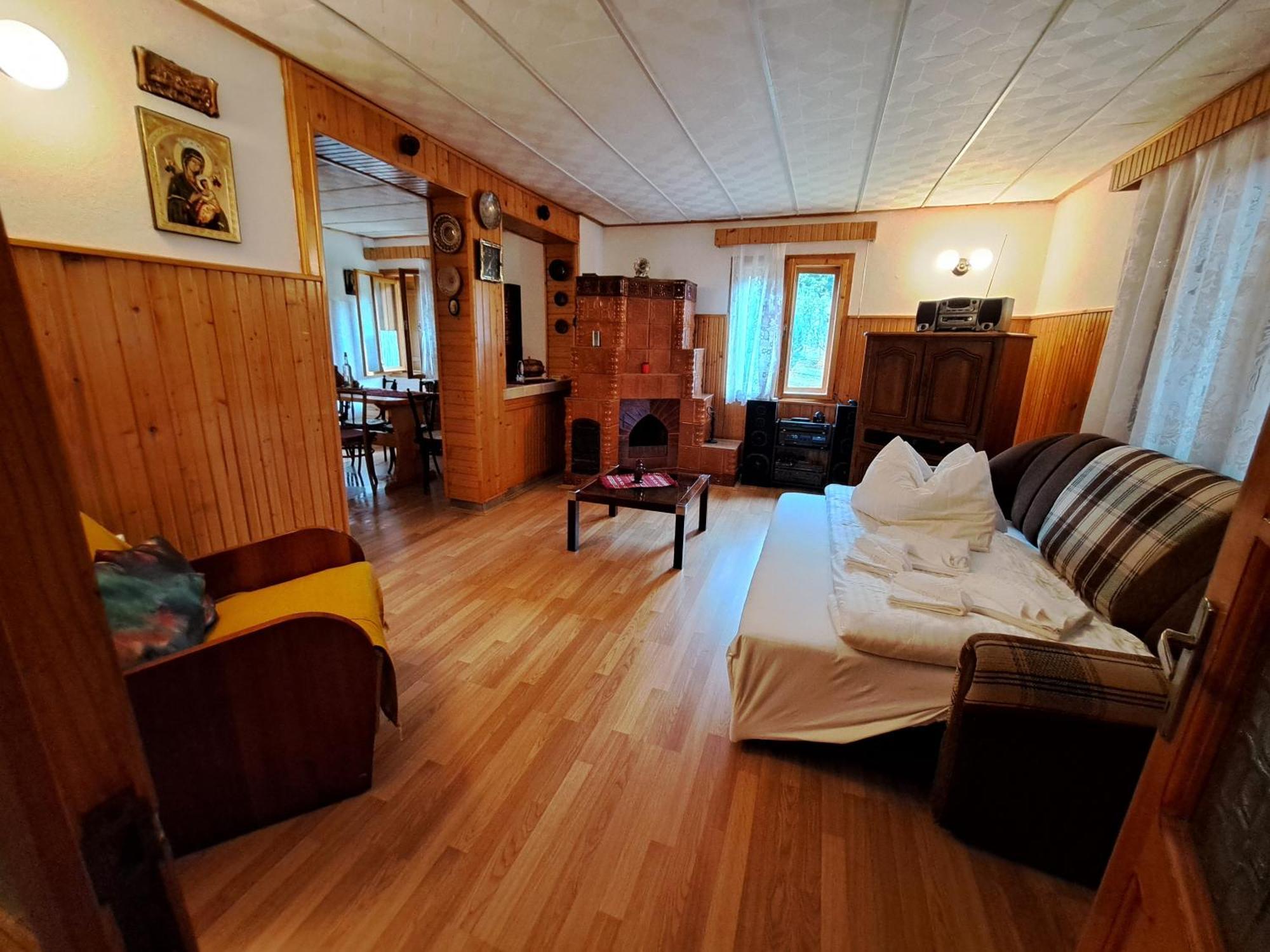 Casa Dintre Meri Пояна Марулуй Екстериор снимка