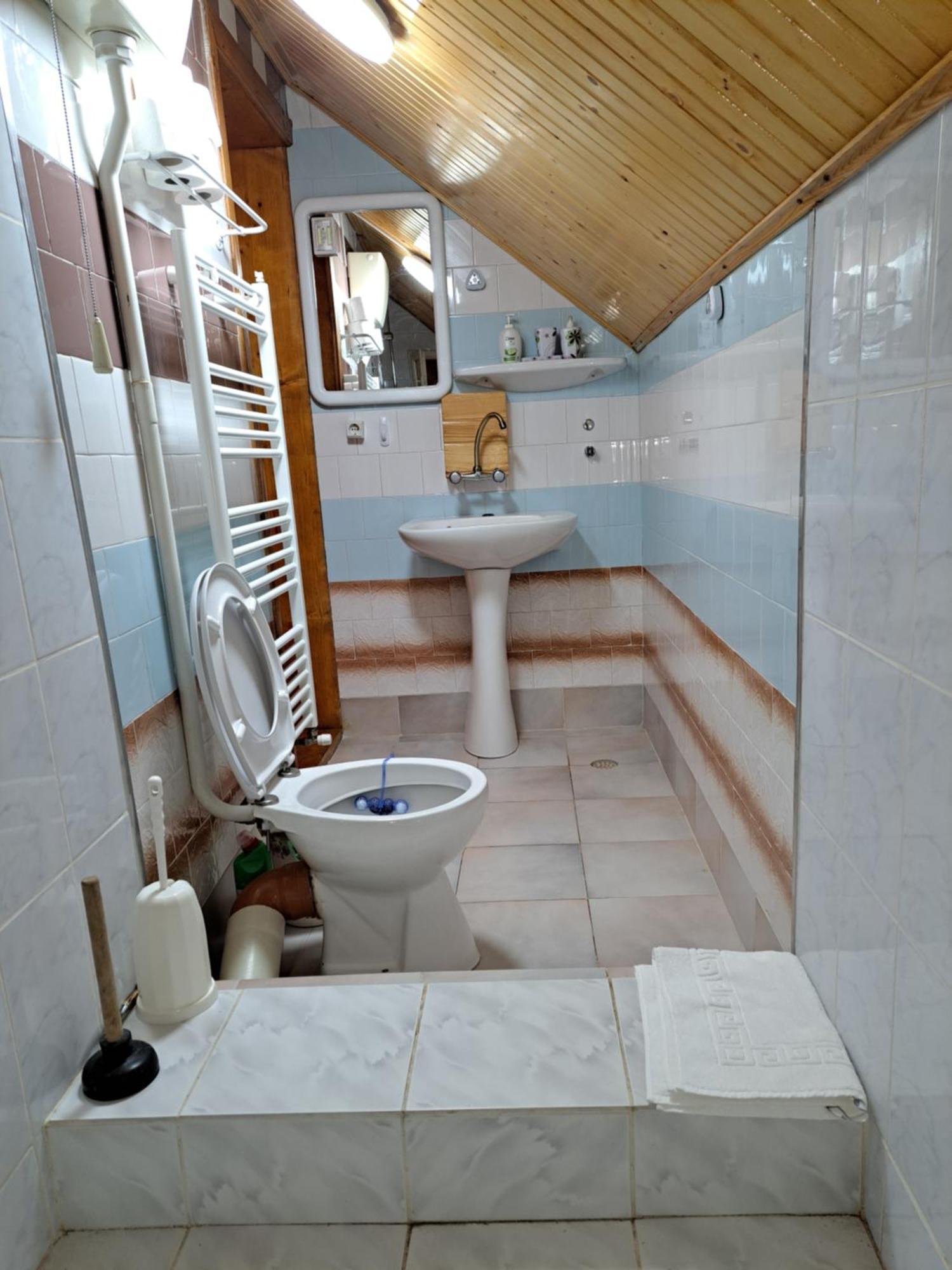 Casa Dintre Meri Пояна Марулуй Екстериор снимка